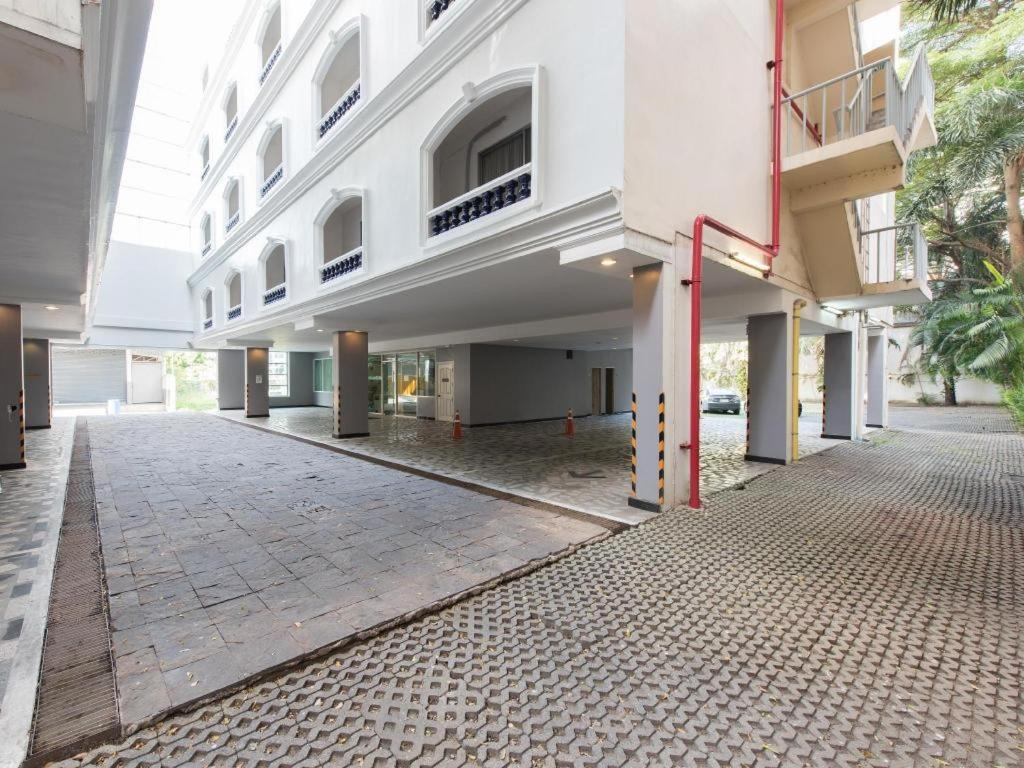 Romance Hotel Srinakarin Bangkok Eksteriør bilde