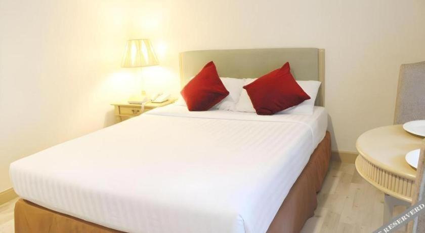 Romance Hotel Srinakarin Bangkok Eksteriør bilde