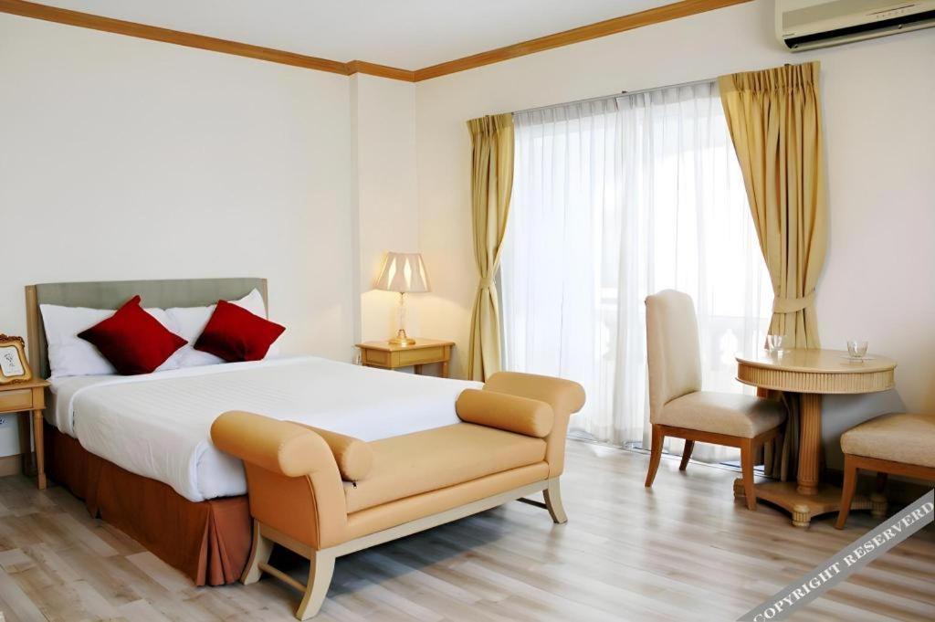Romance Hotel Srinakarin Bangkok Eksteriør bilde