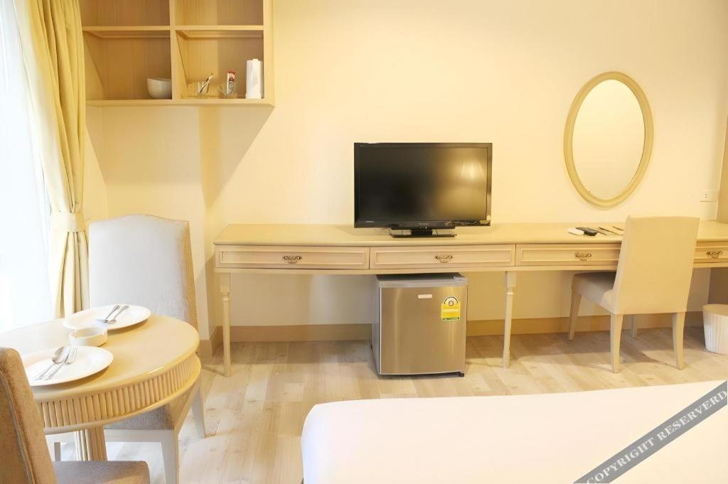 Romance Hotel Srinakarin Bangkok Eksteriør bilde